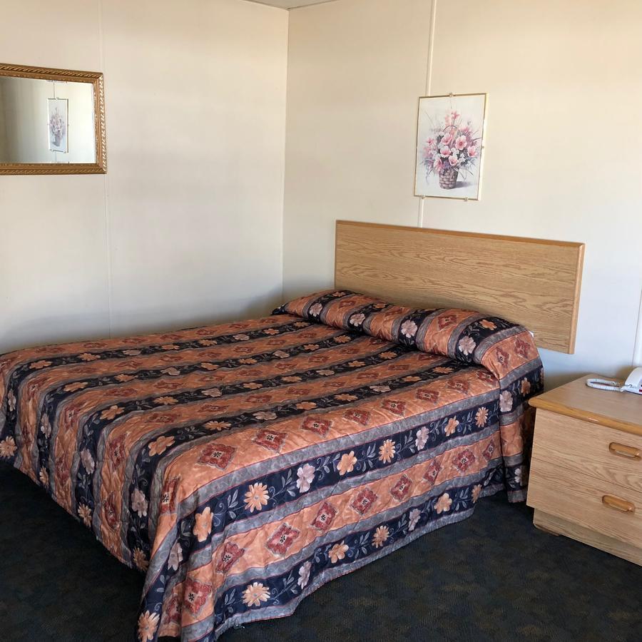 Bluebird Motel Innisfail 외부 사진