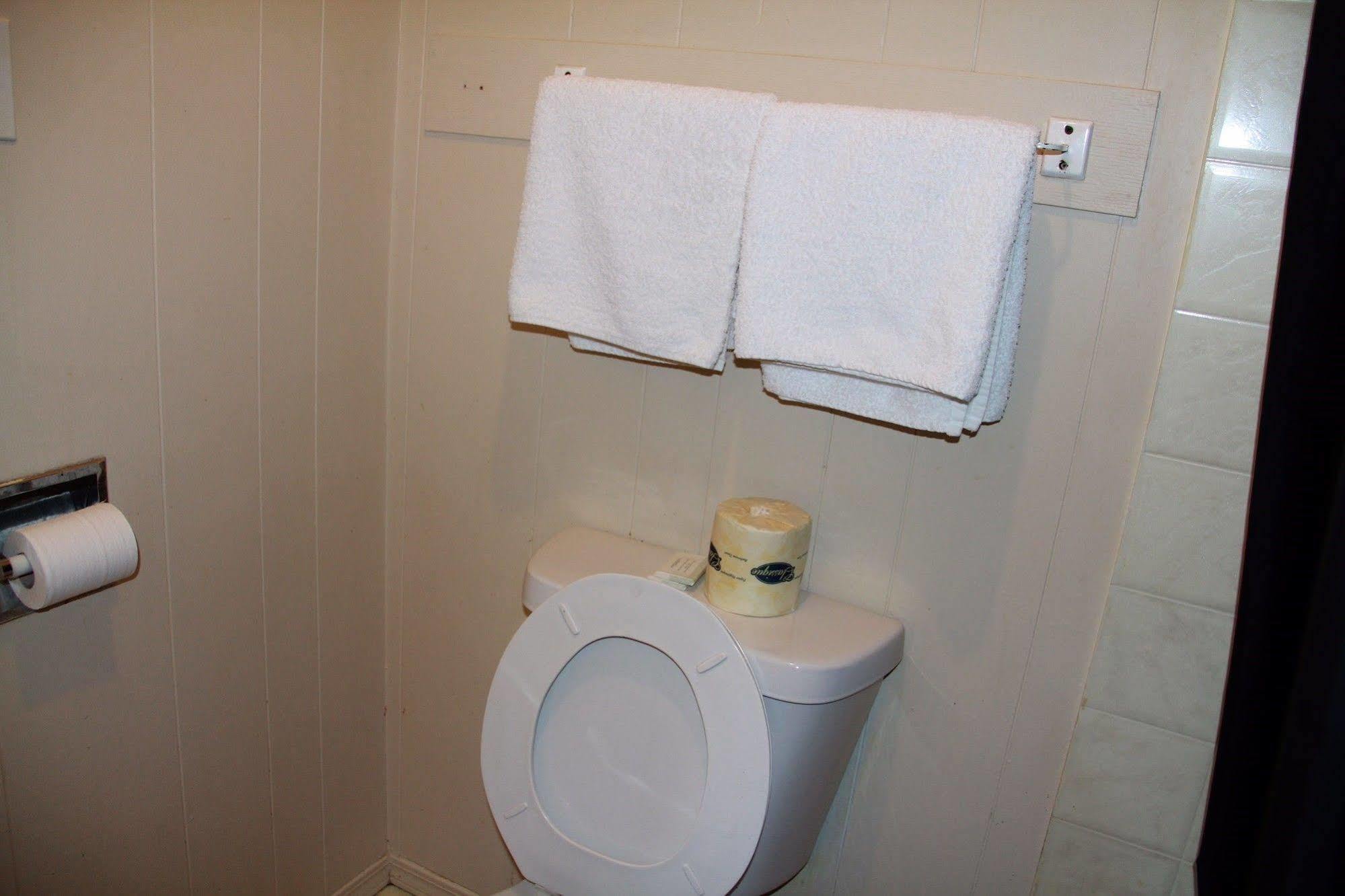 Bluebird Motel Innisfail 외부 사진